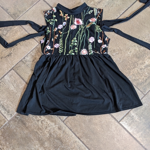 Zaful Mesh Embroidered Sleeveless Top Size XL Floral and Black - Picture 8 of 12